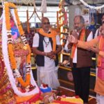 मुख्यमंत्री ने बूढ़ादेव मंदिर में पूजा अर्चना कर प्रदेशवासियों की खुशहाली की कामना की