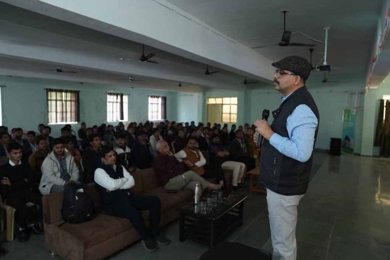 लोक स्वास्थ्य को बेहतर बनाने के लिए ‘SocialEpidemiology’ का प्रयोग बहुत जरूरी है: डॉ प्रशांत केशरवानी