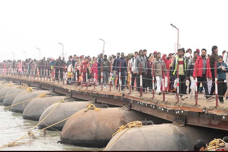 महाकुंभ में मौनी अमावस्या पर आ सकते हैं 10 करोड़ श्रद्धालु, मेला को लेकर योगी ने की बैठक