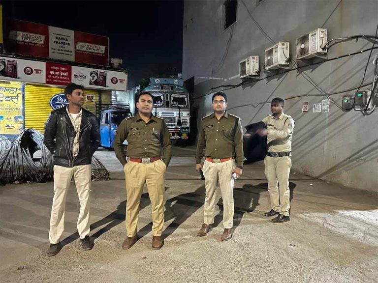 बिलासपुर में पुलिस की अवैध कबाड़ियों के खिलाफ कड़ी कार्रवाई, 8.57 लाख का कबाड़ जब्त