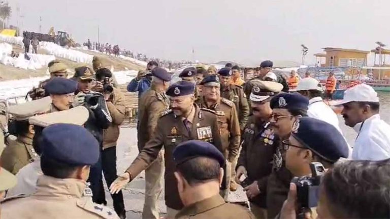 महाकुंभ मेले का DGP ने तैयारियों का लिया जायजा, अधिकारियों को दिए आवश्यक निर्देश