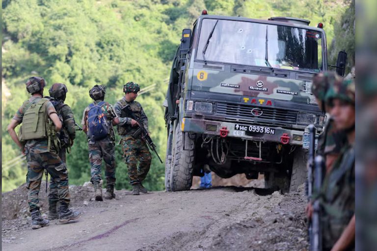 पाकिस्तान ने LoC पर की फायरिंग, भारतीय सेना ने  दिया कड़ा जवाब, कई पाक सैनिकों के मारे जाने की खबर