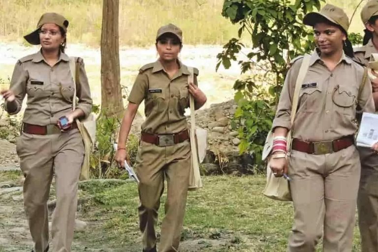 प्रदेश में अब रेंजर, वनपाल और वन रक्षकों के खिलाफ पुलिस तभी केस दर्ज करेगी जब कलेक्टर इस संबंध में आदेश जारी करेगा