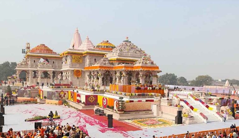 अयोध्या में स्थित श्री राम मंदिर में दर्शन और अनुष्ठान के समय में हुआ बदलाव, अब सुबह छह बजे खुलेगा, पहले सात बजे खोला जाता था