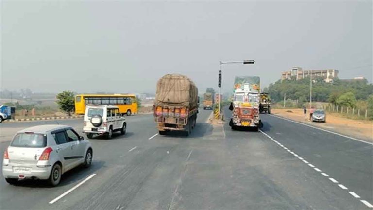 इंदौर-हरदा राजमार्ग का काम खत्म करने के लिए नई डेडलाइन जारी, दिसंबर तक एजेंसी को निर्माण कार्य पूरा करना होगा