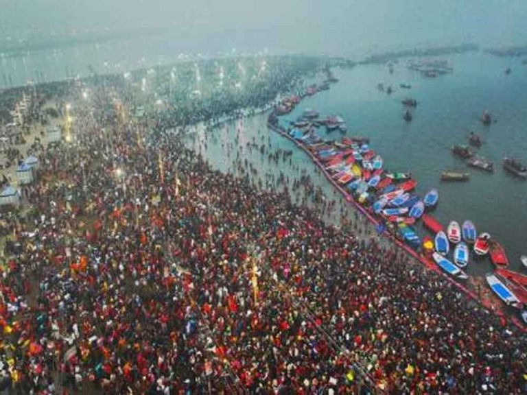 महाशिवरात्रि पर अंतिम महास्नान के दौरान दो बजे तक 132 लाख श्रद्धालुओं ने किया स्नान