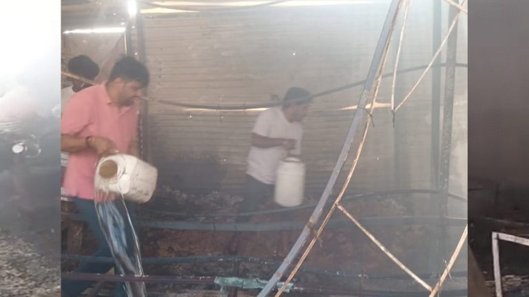 सलकनपुर धाम मंदिर की दुकानों में लगी आग, 12 दुकानें जलकर राख; ढाई घंटों में पाया काबू