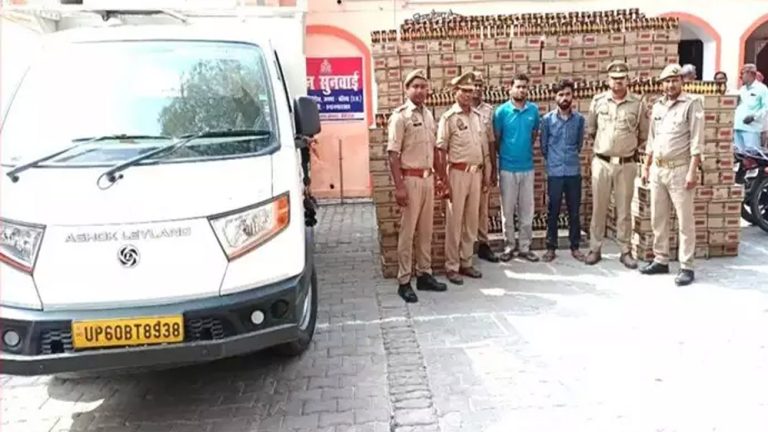 जयप्रभा सेतु के पास पुलिस ने 425 पेटी (3672 लीटर) अंग्रेजी शराब बरामद की