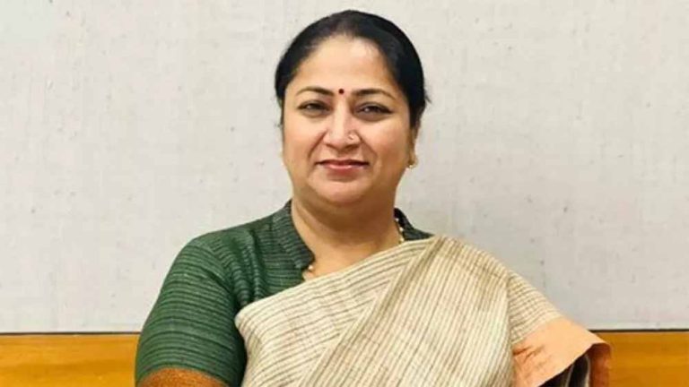 कैबिनेट ने फीस एक्ट को दी मंजूरी, प्राइवेट स्कूलों की फीस बढ़ाने की मनमानी पर लगेगी रोक