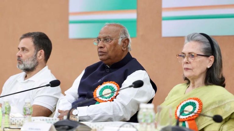 कांग्रेस में अब एक क्लिक में पता चलेगा कि किस नेता ने कितनी बैठकें अटेंड कीं, हो रहा नेताओं का डिजिटल डाटा तैयार