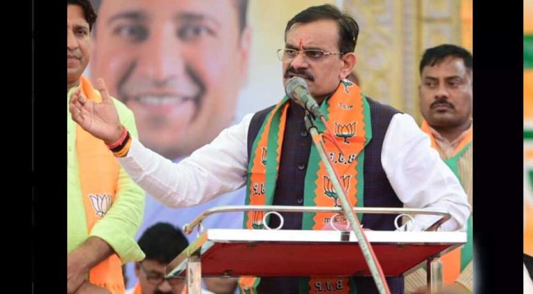 बीजेपी के प्रदेशाध्यक्ष वीडी शर्मा ने कहा कि चुनाव ईवीएम से नहीं, जनता के वोट से जीते जाते हैं