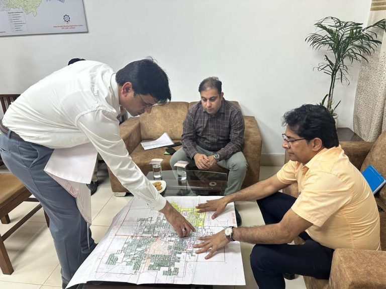 प्रमुख शासन सचिव ने श्रीगंगानगर का दौरा कर सीवरेज व जलापूर्ति कार्यों को जल्द पूर्ण कर लाभ दिलाने के दिये निर्देश