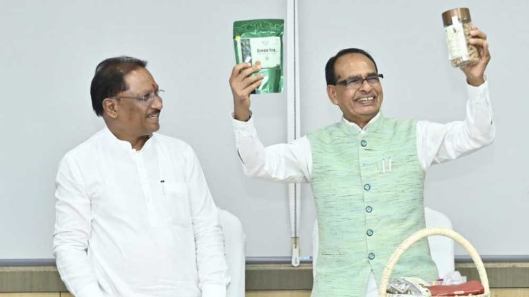 ‘जशप्योर’ न केवल एक ब्रांड है, यह छत्तीसगढ़ी माटी की महक, आदिवासी बहनों की मेहनत और आत्मनिर्भर छत्तीसगढ़ का प्रतीक बन चुका :केंद्रीय मंत्री चौहान