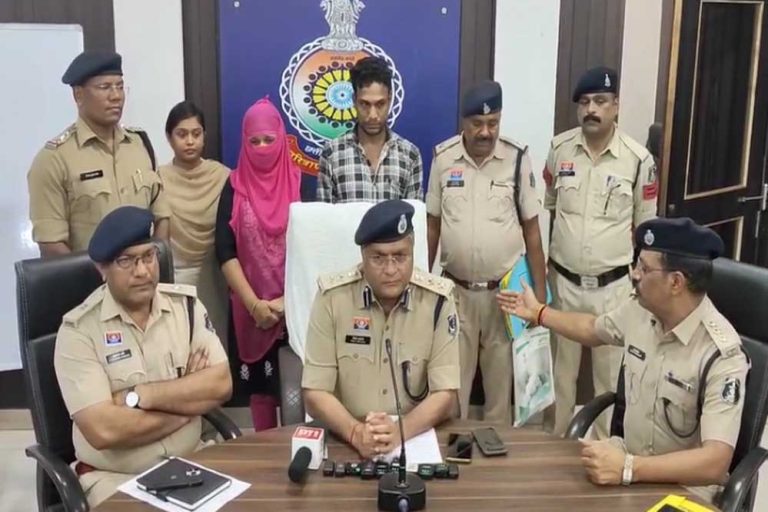 भिलाई में बांग्लादेशी दंपति गिरफ्तार, फर्जी पहचान पत्र के जरिए खुलवा लिया था बैंक अकाउंट