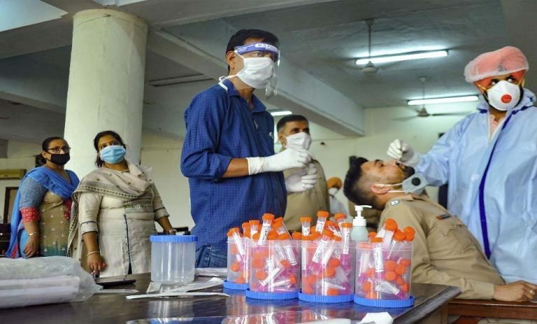 भारत में कोरोना के एक्टिव केसों की संख्या लगातार बढ़ती जा रही , 2710 एक्टिव केस हो चुके