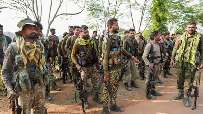 सुरक्षाबलों ने नक्सलियों का बम बारूद खुफिया अड्डे से किया बरामद, बड़ी साजिश नाकाम