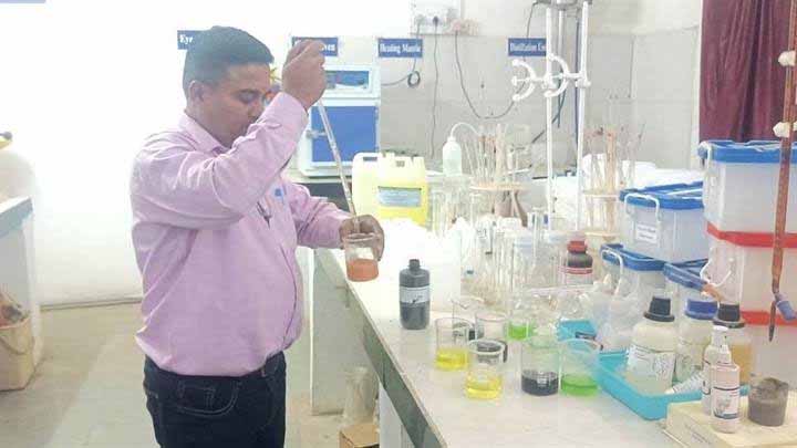 शुरुआती बारिश में ही नव निर्मित खेत तालाब हुए लबालब