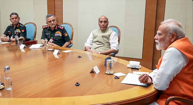 केंद्र सरकार का बड़ा फैसला- सेना प्रमुख को प्रादेशिक सेना को सहयोग के लिए जुटाने का अधिकार