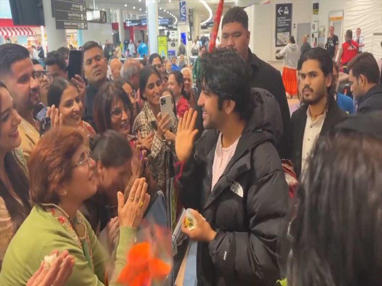 फिजी में महाभारत काल के नाग मंदिर पहुंचे धीरेन्द्र शास्त्री, दो उप-प्रधानमंत्री, और पूर्व प्रधानमंत्री भी सुनने पहुंचे
