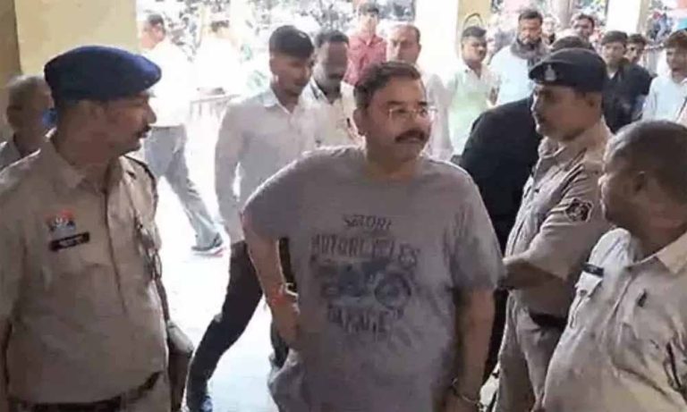 2161 करोड़ का शराब घोटाला : विजय भाटिया को कोर्ट ने 29 तक भेजा रिमांड पर