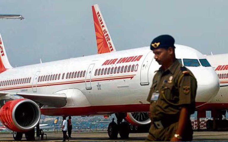 DGCA ने Air India के क्रू शेड्यूलिंग विभाग के तीन वरिष्ठ अधिकारियों को तत्काल प्रभाव से हटाने का निर्देश दिया