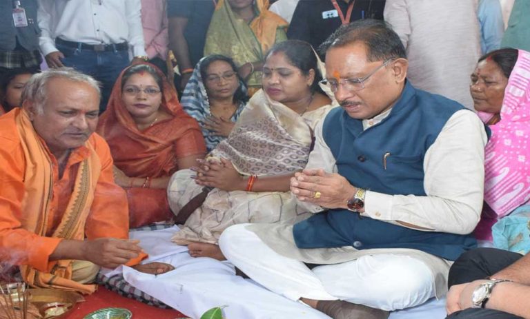 CM साय ने नगेराटुक्कू के सौंदर्यीकरण और डूमरडीह में कुम्हार समाज के लिए सांस्कृतिक मंडप निर्माण की घोषणा
