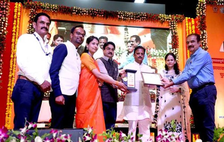 समस्त स्वास्थ्य संस्थानों को मानक अनुरूप बनाने के लिये करें सघन प्रयास : उप मुख्यमंत्री शुक्ल
