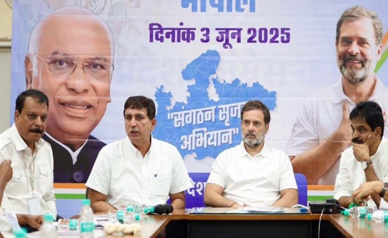 प्रदेश के कांग्रेस नेताओं को राहुल की दो टूक, ‘गुटबाजी खत्म करो, कोई बदलाव चाहिए तो बताओ’