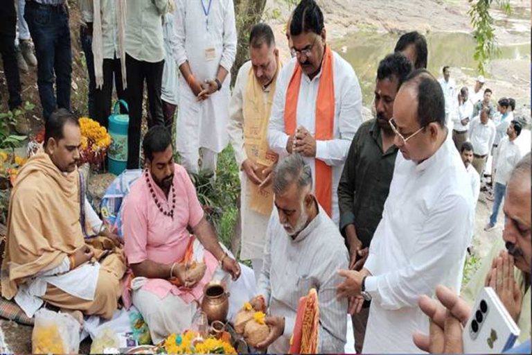 मंत्री पटेल ने कहा कि मध्यप्रदेश में सबसे अधिक नदियों के उद्गम स्थल हैं, हमारे प्रदेश को नदियों का मायका कहा जाता