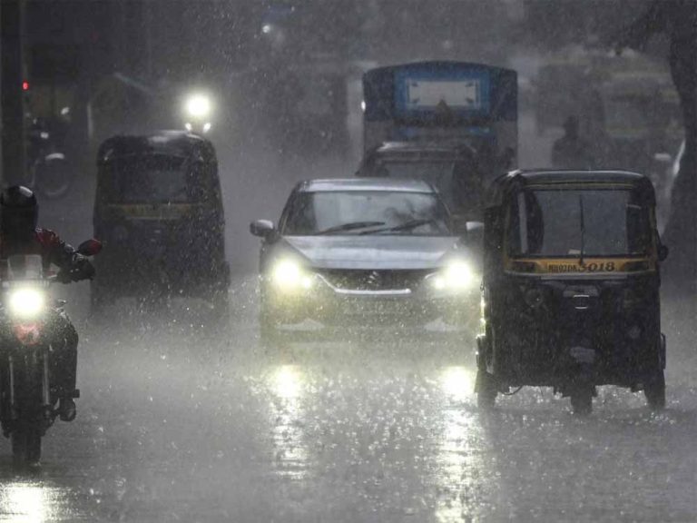 यूपी में आज से अगले चार दिनों तक होगी भारी बरसात, चेतावनी जारी: मौसम विभाग