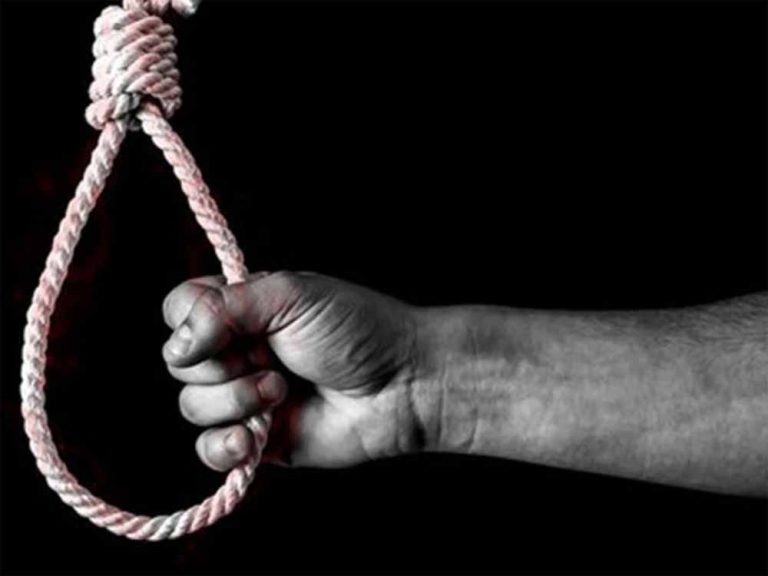 गुजरात के सूरत में 16 साल के लड़के ने अपने ही बर्थडे वाले दिन आत्महत्या कर ली, केक लेने बाहर गए थे मम्मी-पापा