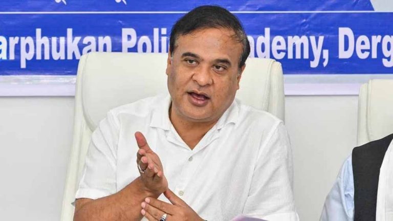 हिमंत का बड़ा दावा- असम में कांग्रेस को प्रमोट कर रहे मुस्लिम देशों के 5000 सोशल मीडिया अकाउंट
