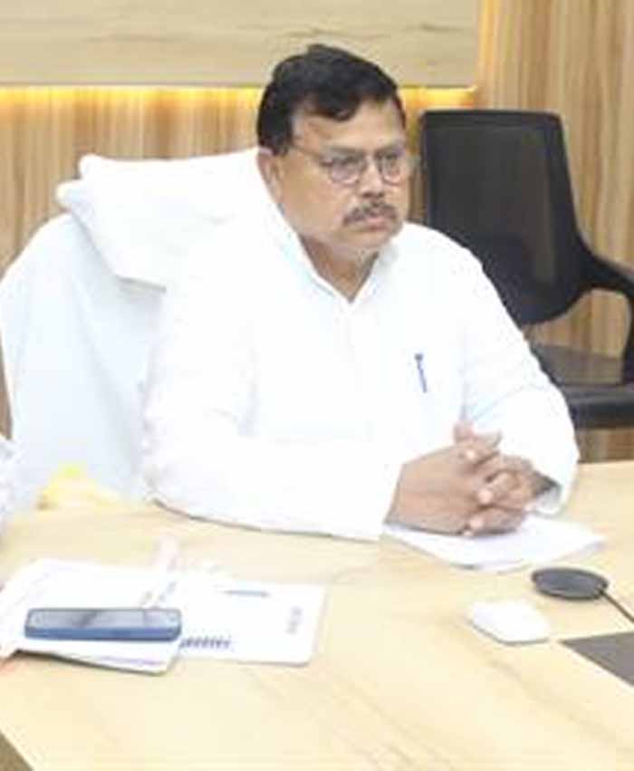 फोन नहीं उठाने पर 15 अधिकारियों की वेतन वृद्धि रोकी गयी: ऊर्जा मंत्री तोमर