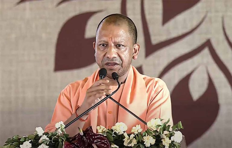 सीएम योगी बोले- आपातकाल लोकतंत्र का काला अध्याय, चौधरी ने किया विरोधियों को सलाम