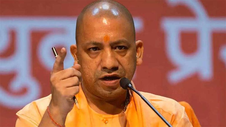 योगी का नया आदेश: कांवड़ मार्ग पर नहीं बिकेगा खुले में मांस, दुकानों पर लगाना होगा बोर्ड