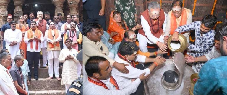 हर-हर महादेव से गूंज उठा भोरमदेव: मुख्यमंत्री विष्णुदेव साय ने हेलीकॉप्टर से पुष्पवर्षा कर हजारों कांवड़ियों का किया भव्य स्वागत