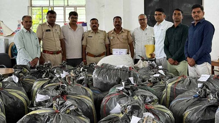 प्रतापनगर पुलिस की बड़ी कार्रवाई, 1 करोड़ रुपए से अधिक कीमत का डोडा चूरा और हथियार जब्त