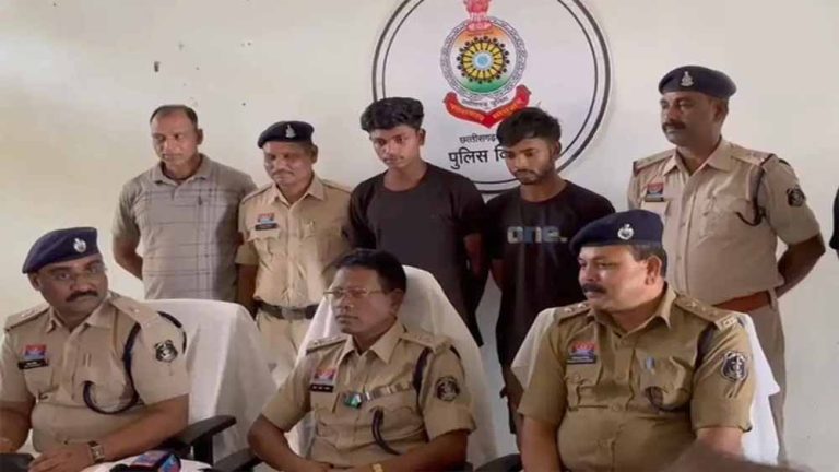 4 लाख के माल के साथ घरों में चोरी करने वाले गैंग को पुलिस ने किया गिरफ्तार