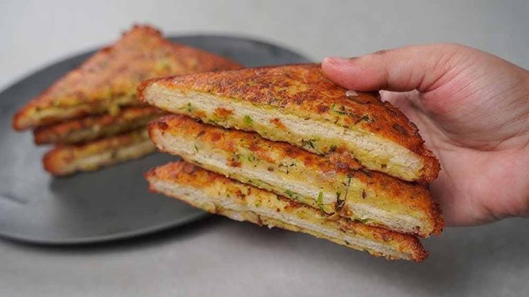हल्की-फुल्की भूख के लिए बनाएं क्रिस्पी आलू टोस्ट