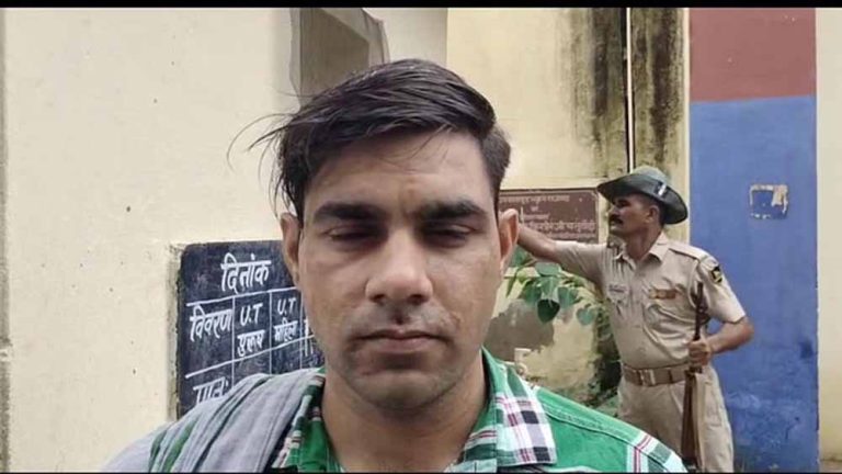 नेत्रहीन दिव्यांग को मिला इंसाफ, रिहाई पर गांववासियों ने किया सम्मान