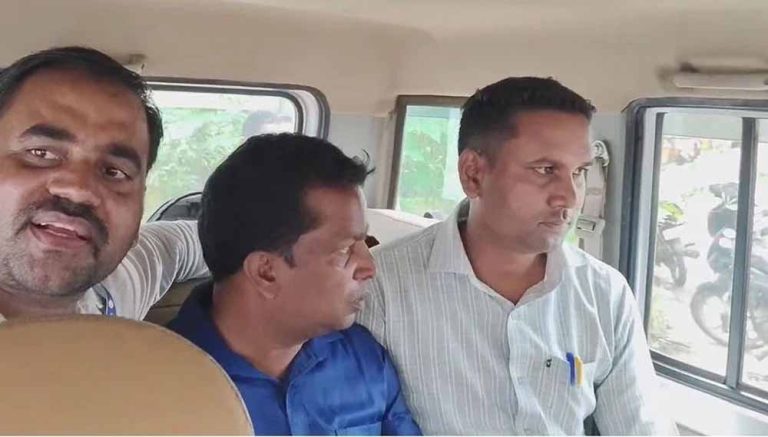 पटवारी की रिश्वतखोरी का खुलासा, ACB ने रंगे हाथों दबोचा