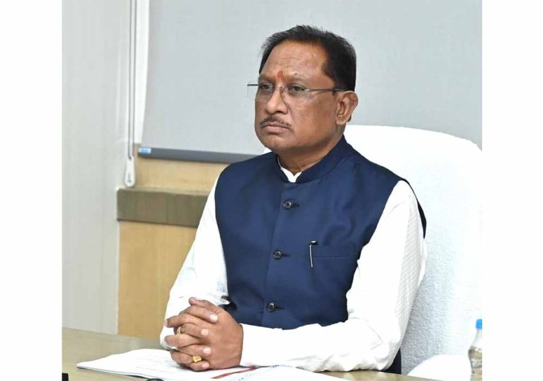 मुख्यमंत्री साय ने खाद की उपलब्धता को लेकर उच्च स्तरीय समीक्षा बैठक में अधिकारियों को दिए सख्त निर्देश