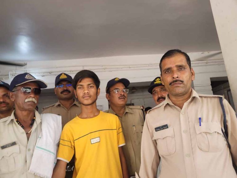 AI साफ्टवेयर का उपयोग कर मां शारदा देवी मंदिर में ब्लास्ट की झूठी अफवाह फैलाने वाला भेजा गया जेल