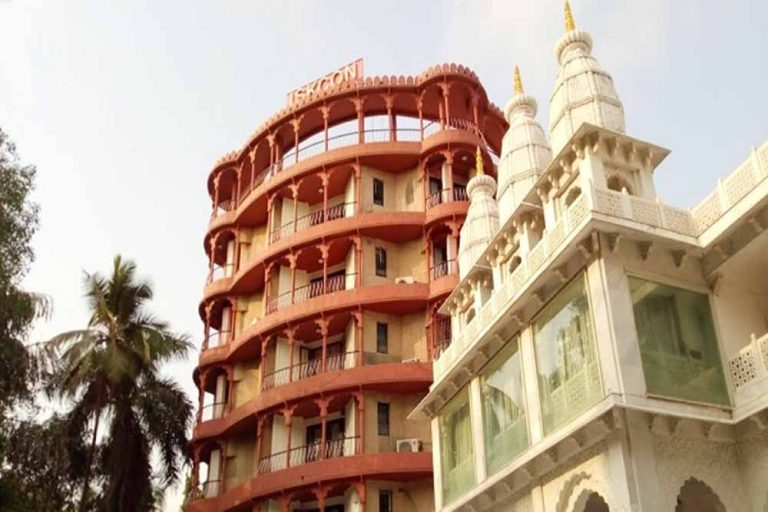 मुंबई: गिरगांव इस्कॉन मंदिर को बम से उड़ाने की धमकी, सुरक्षा बढ़ाई गई