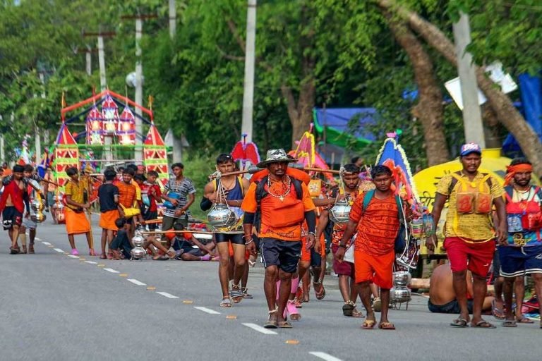 कांवड़ यात्रा के लिए हाईवे पर विशेष व्यवस्था, एक लेन सिर्फ श्रद्धालुओं के लिए आरक्षित