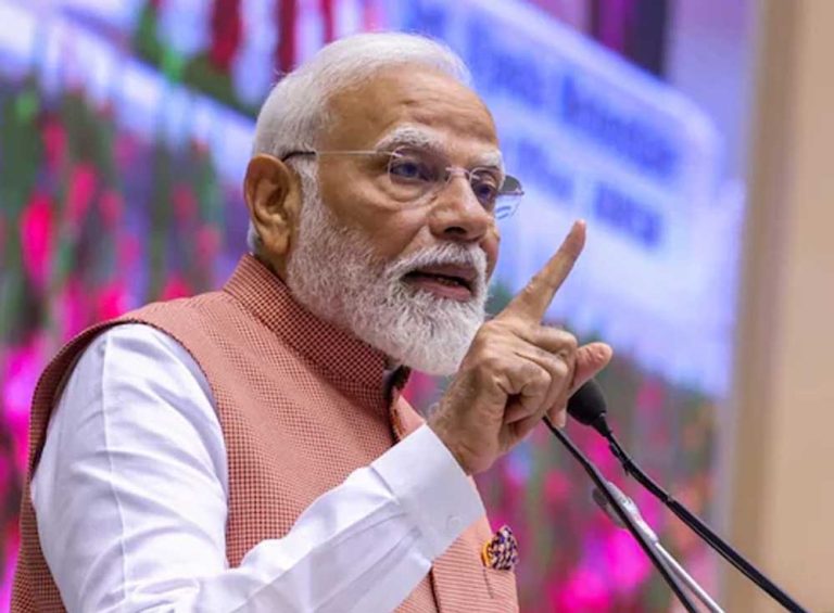 मोदी ने युवाओं की देश की ताकत बताते हुए कहा इन्हीं के सहारे भारतीय अर्थव्यवस्था गति पकड़ रही