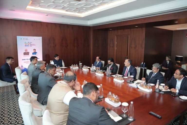 मुख्यमंत्री डॉ. यादव ने निवेशकों को बताया मध्यप्रदेश है निवेश के लिए श्रेष्ठ गंतव्य