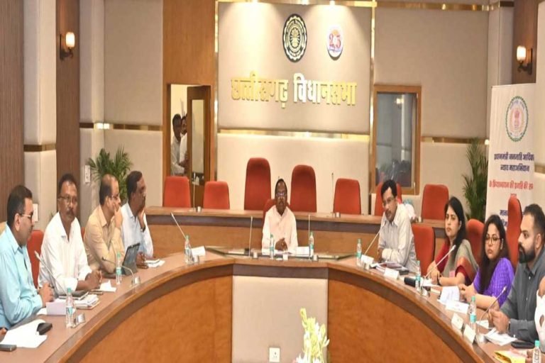 जनजातियों के संस्कृति, परंपरा और परिवेश के अनुरूप ग्रामीण शैली में हो पीएम आवास का निर्माण