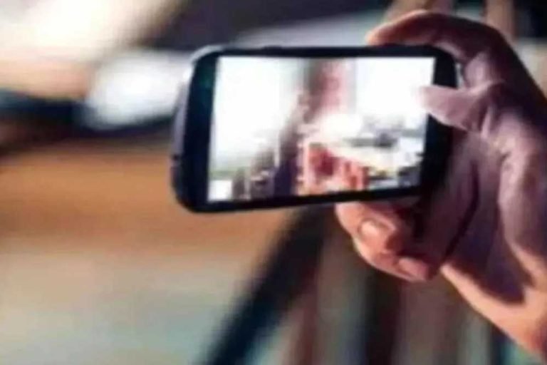 जीजा के मोबाइल में पत्नी का अश्लील वीडियो देख उड़े होश, बहनोई पर गंभीर आरोप