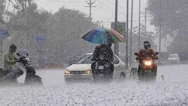 MP के 14 जिलों में भारी बारिश का खतरा! अगले 24 घंटे में गिर सकते हैं 4.5 इंच पानी
